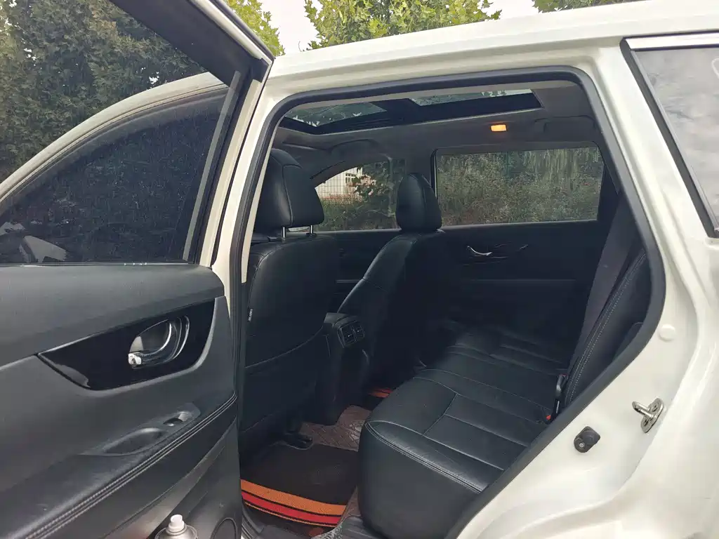 Nissan X-Trail — миниатюра 17