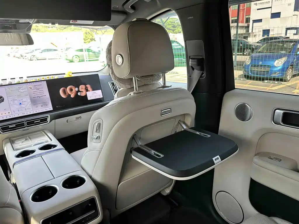Li Auto Li L9 — миниатюра 21