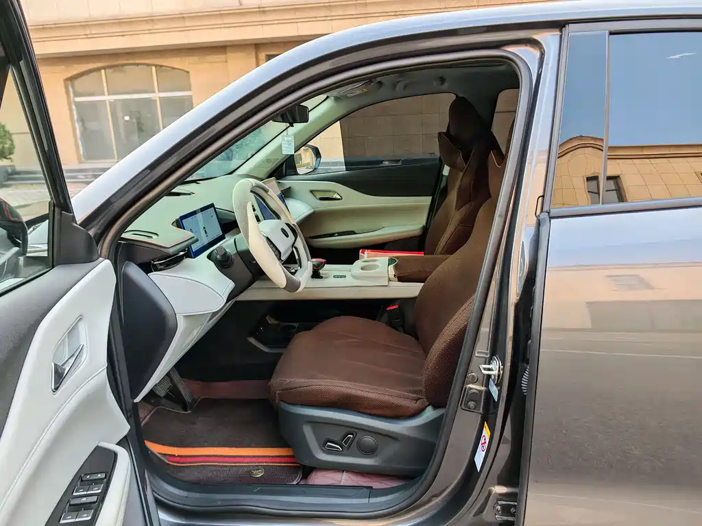 CHANGAN UNI Z NEW ENERGY