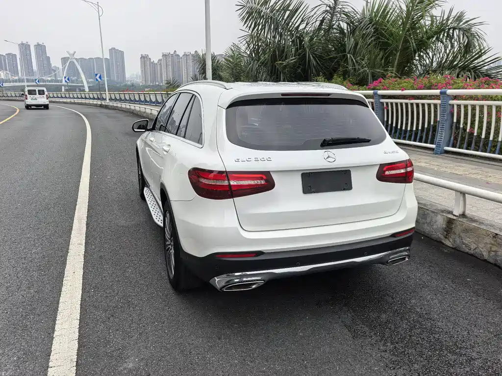 Mercedes-Benz GLC — миниатюра 7
