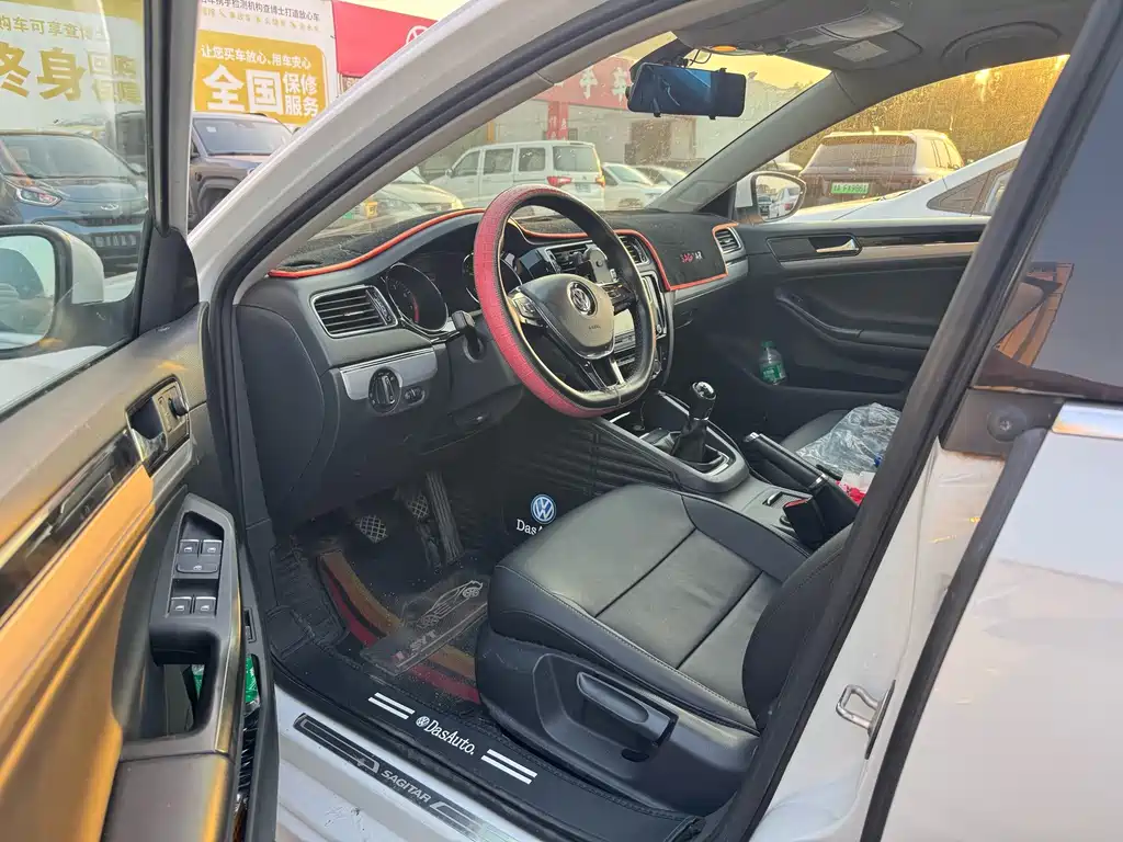 Volkswagen Sagitar — миниатюра 4