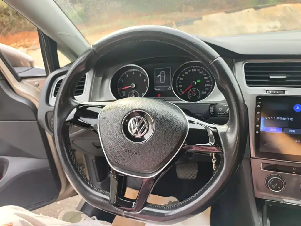 Volkswagen Golf — миниатюра 11