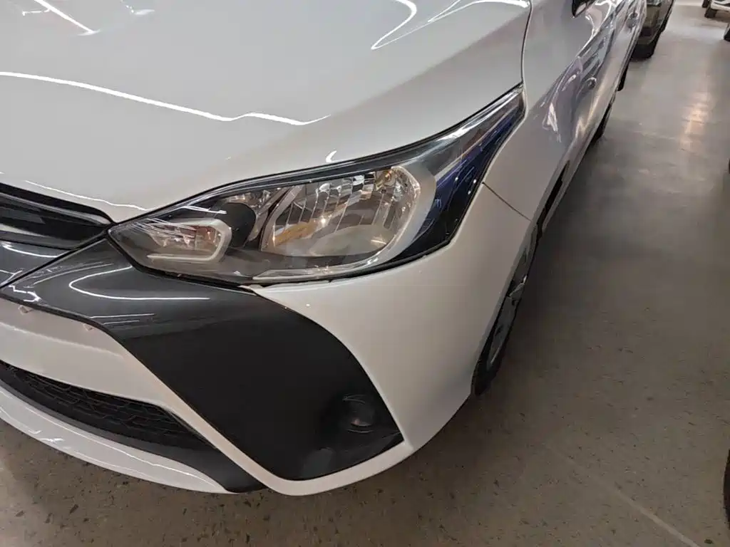 Toyota Yaris L — миниатюра 24