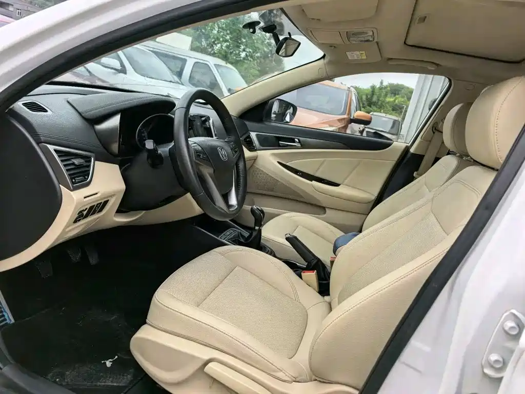Changan Eado — миниатюра 6