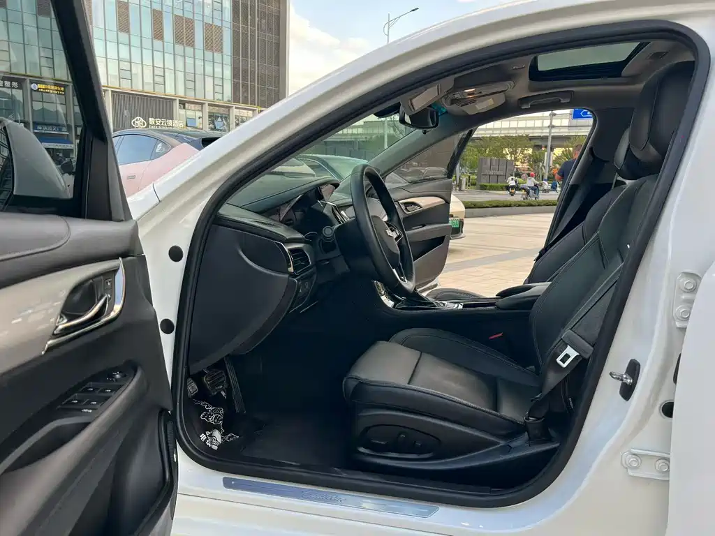 Cadillac ATS-L — миниатюра 4