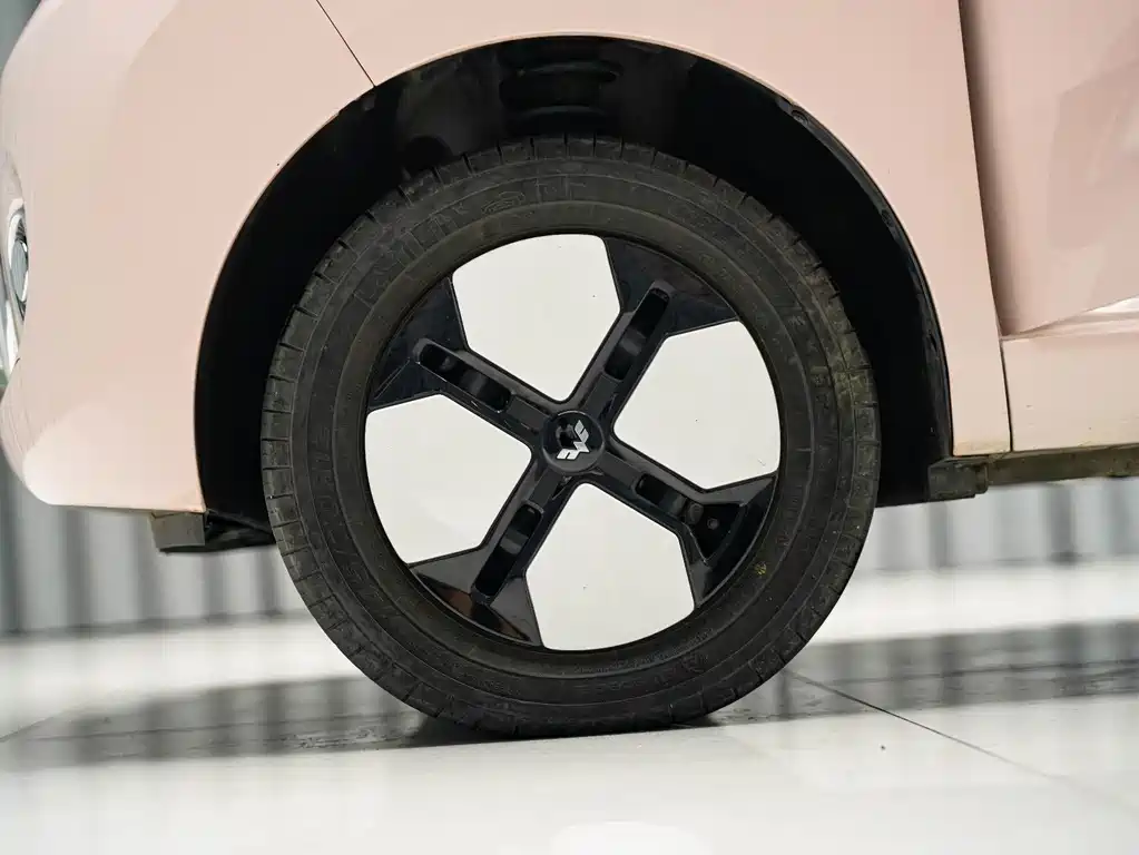 Wuling MINIEV — миниатюра 8