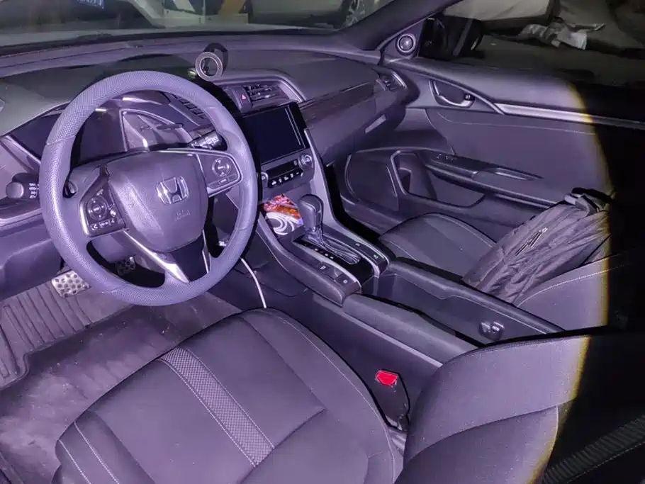 Honda Civic — миниатюра 12