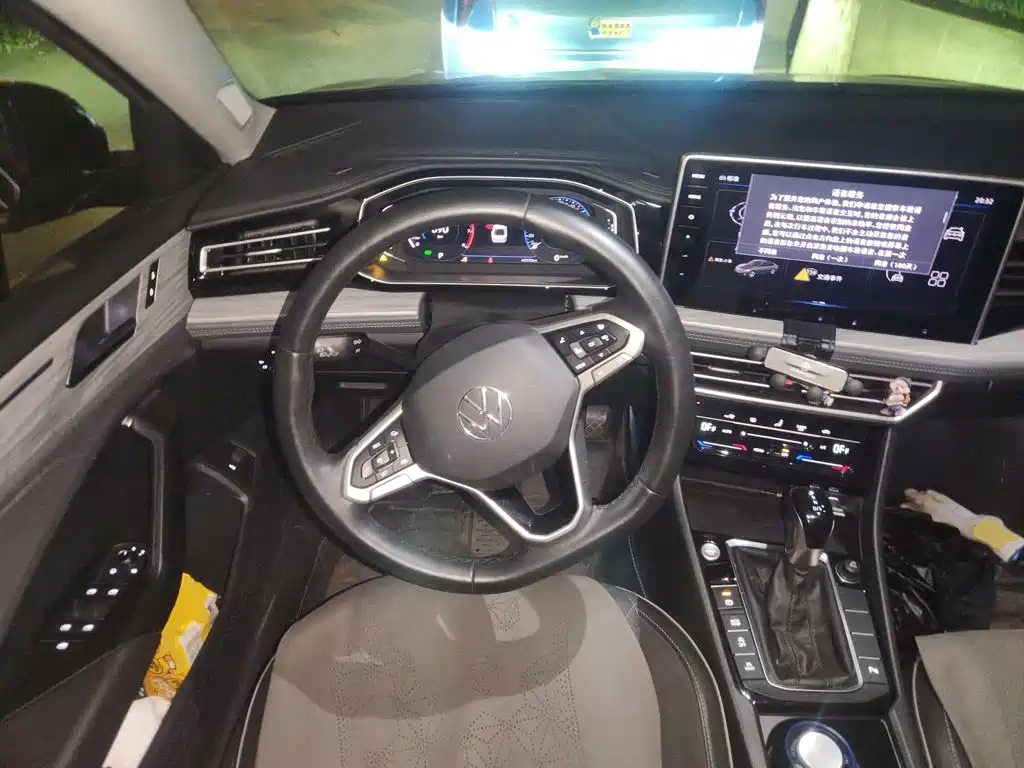 Volkswagen Sagitar — миниатюра 11