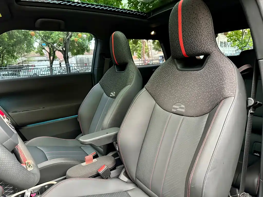 MINI MINI JCW EV — миниатюра 13
