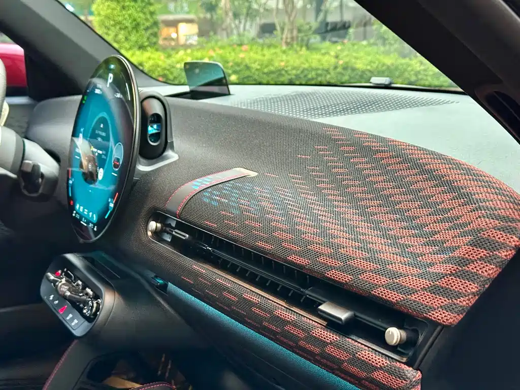 MINI MINI JCW EV — миниатюра 22
