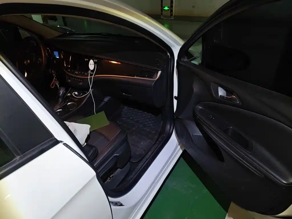 Buick Verano — миниатюра 18