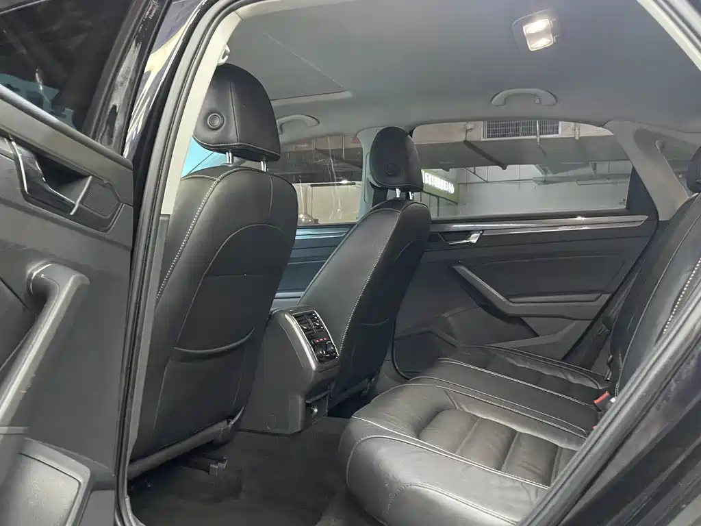 Volkswagen Passat — миниатюра 17