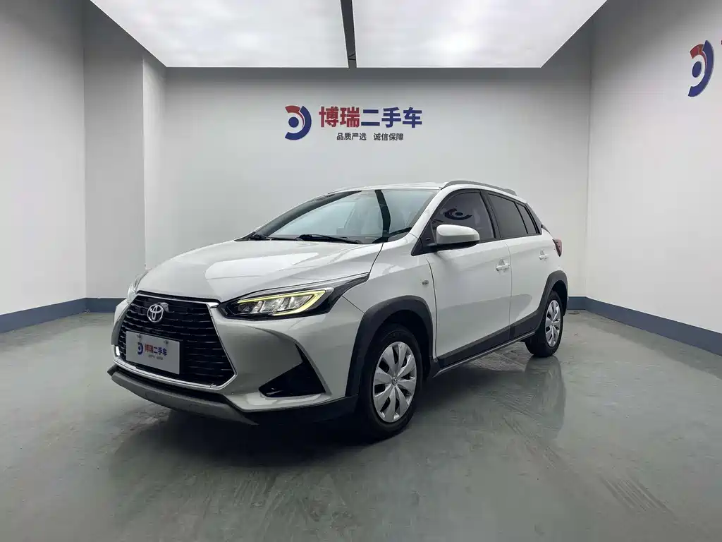 Toyota Yaris L 2022