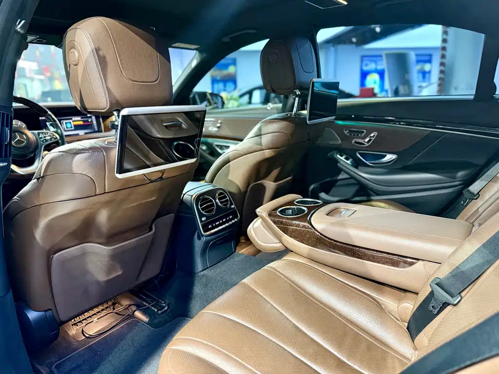 Mercedes-Benz S-Class — миниатюра 7