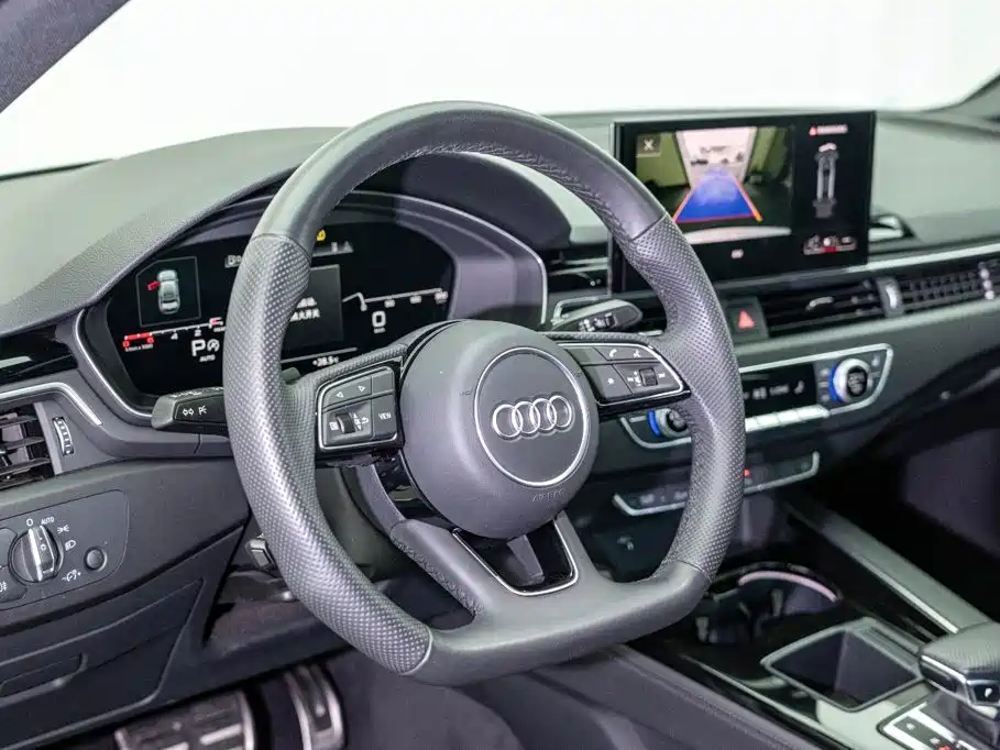 Audi A4L 2024 40 TFSI Luxury