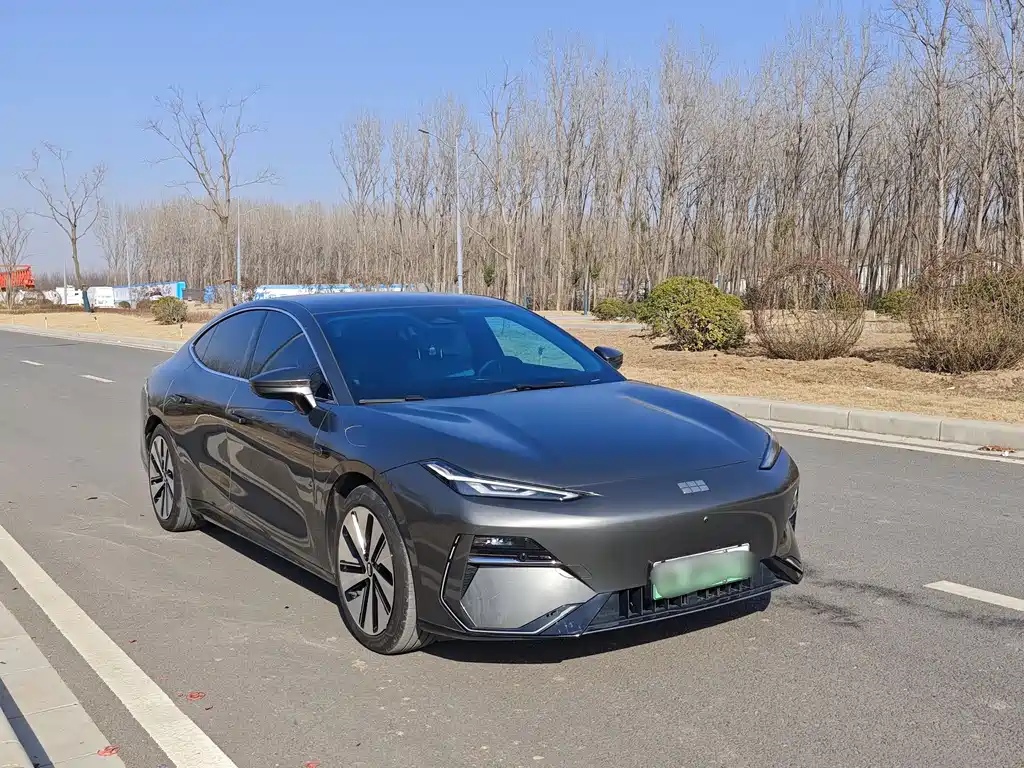 GEELY GALAXY GALAXY E8