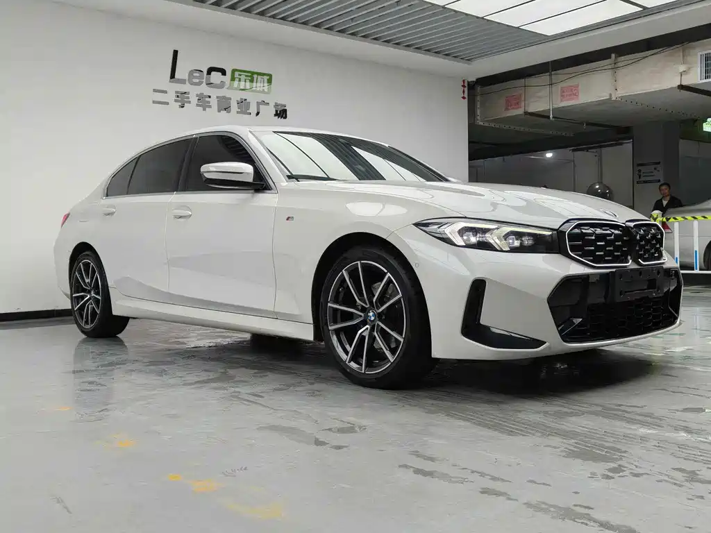 BMW 3 Series — миниатюра 3