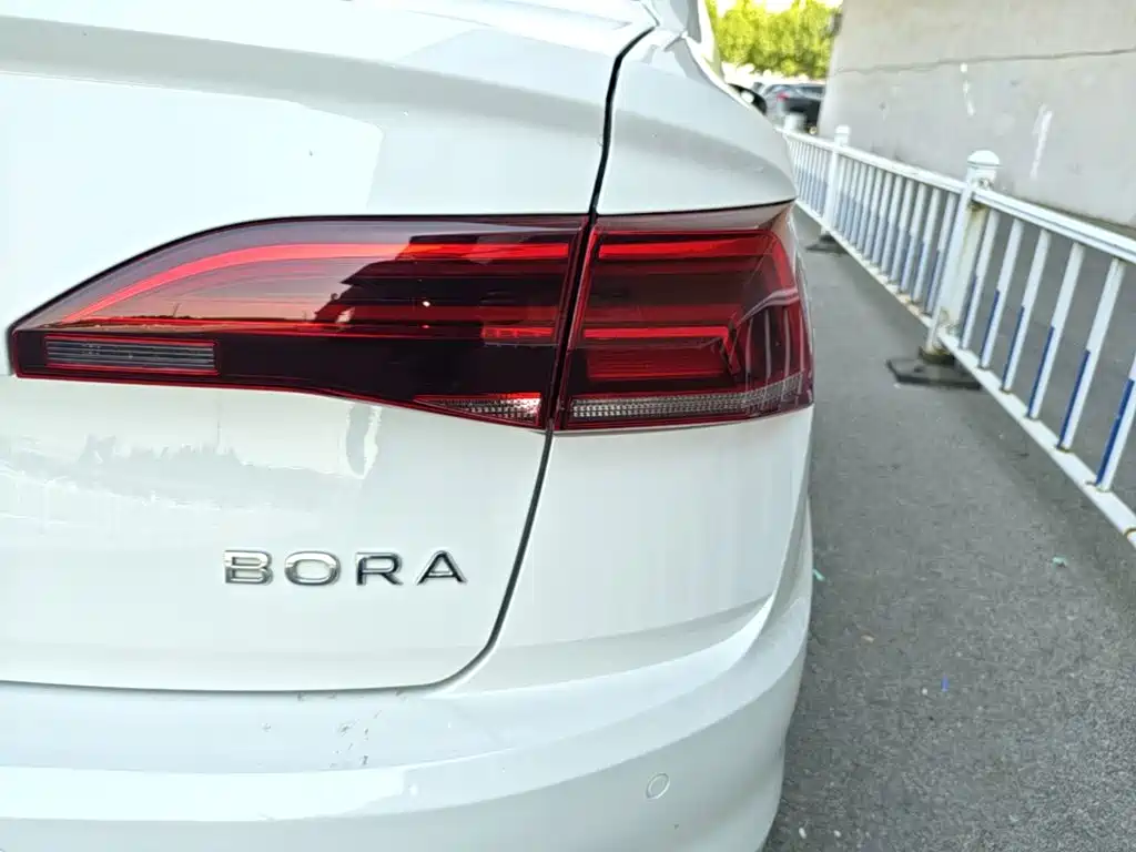 Volkswagen Bora — миниатюра 8