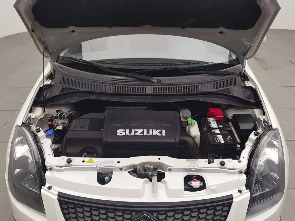 Suzuki Swift — миниатюра 6