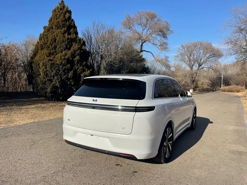 Li Auto IDEAL L7