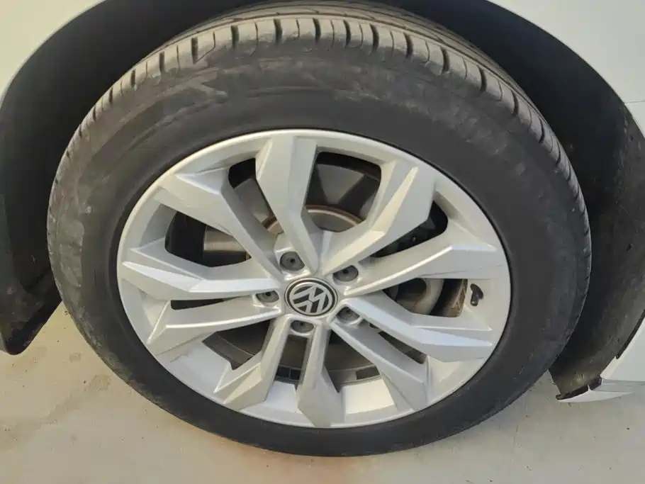Volkswagen Magotan — миниатюра 6