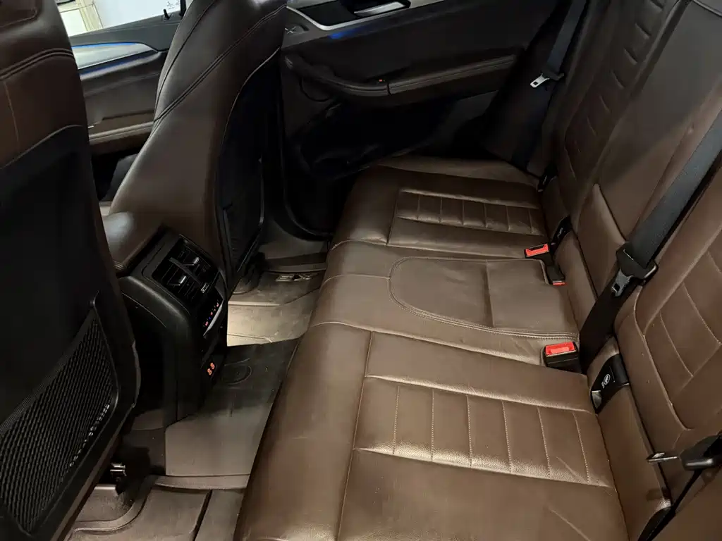 BMW iX3 — миниатюра 12