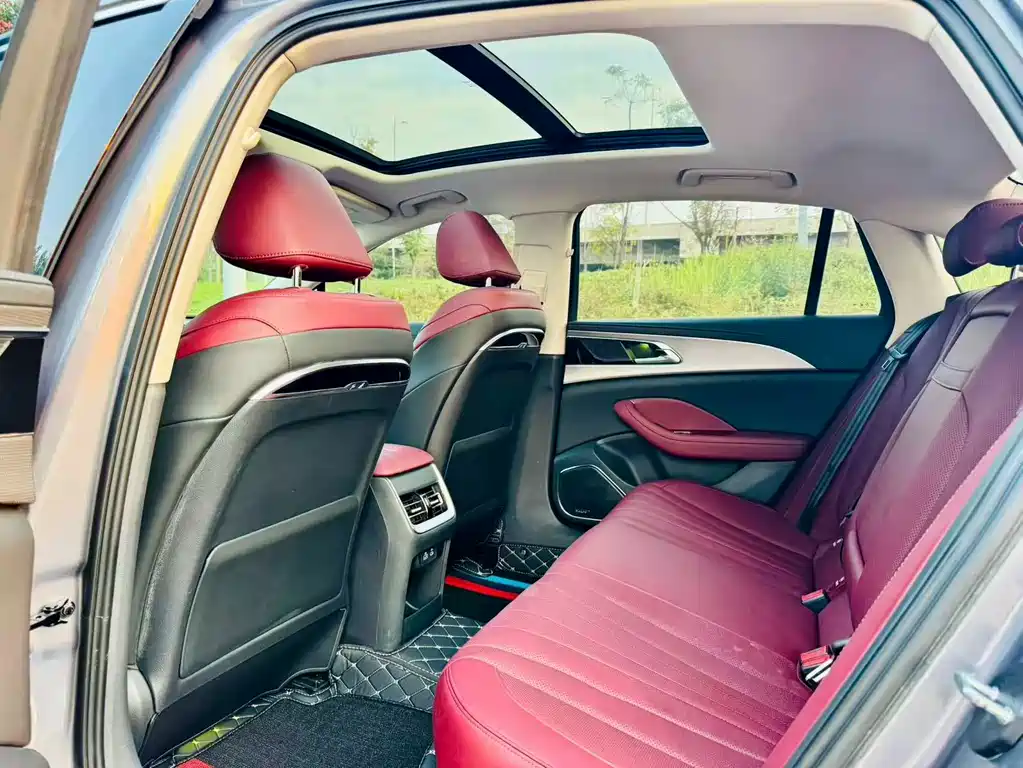 Hongqi Hongqi H5 — миниатюра 6