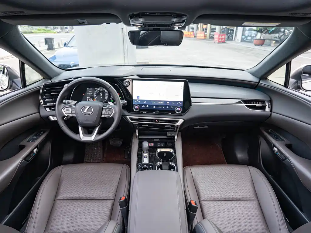 Lexus RX — миниатюра 13