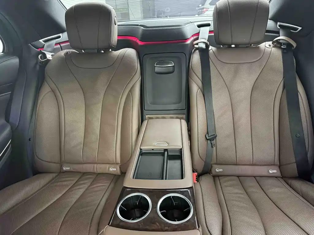 Mercedes-Benz S-Class — миниатюра 12