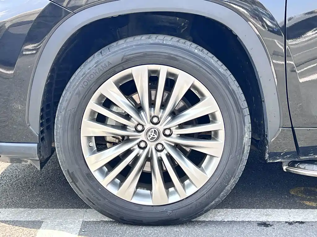 Toyota Highlander — миниатюра 5