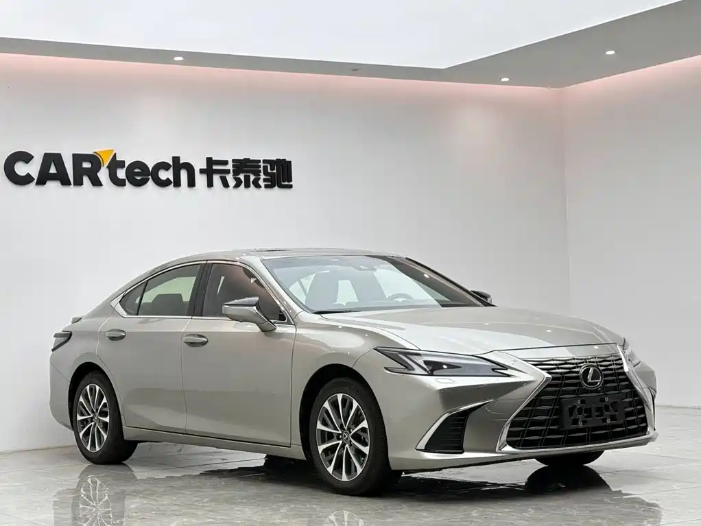 Lexus ES — миниатюра 6
