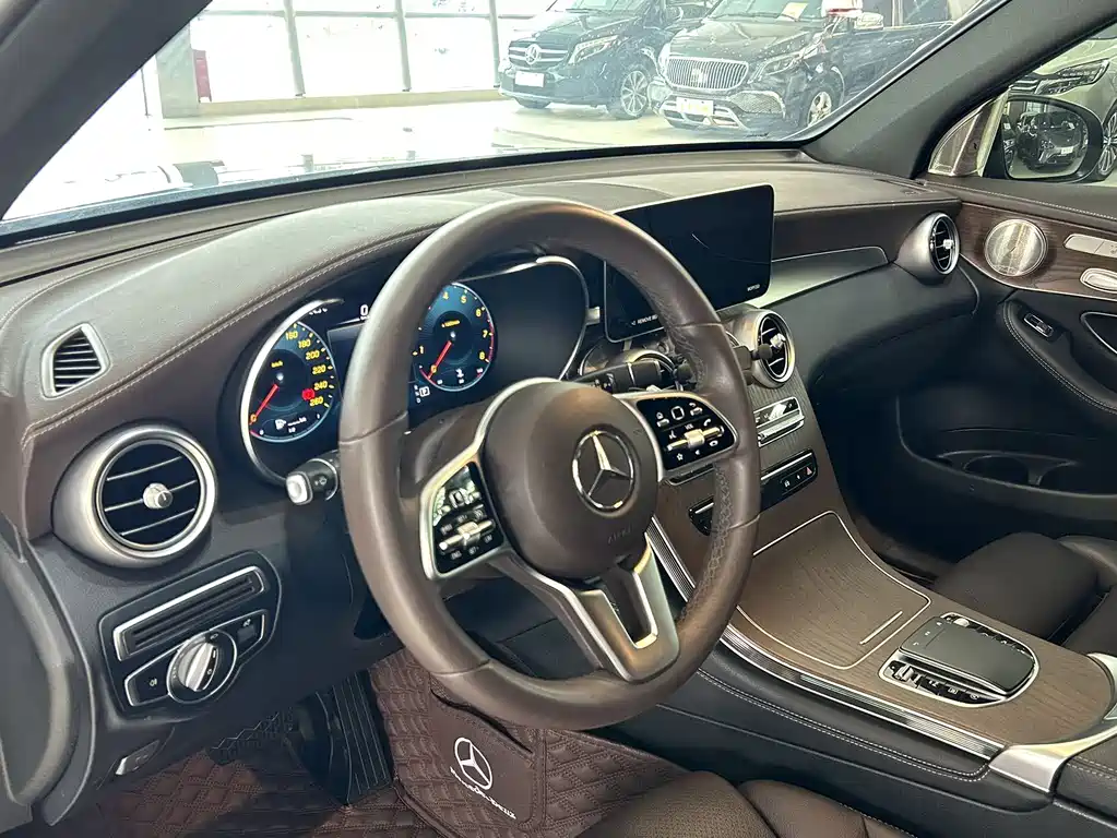 Mercedes-Benz GLC 2022 GLC 300 L 4MATIC