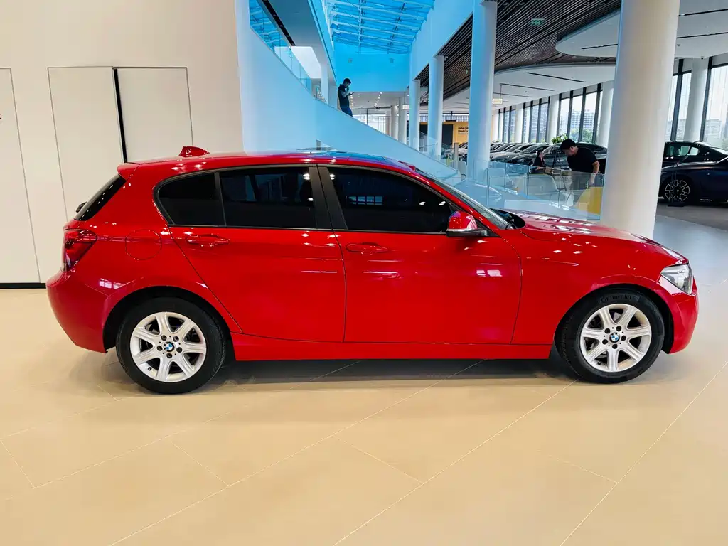 BMW 1 Series (Import) — миниатюра 3