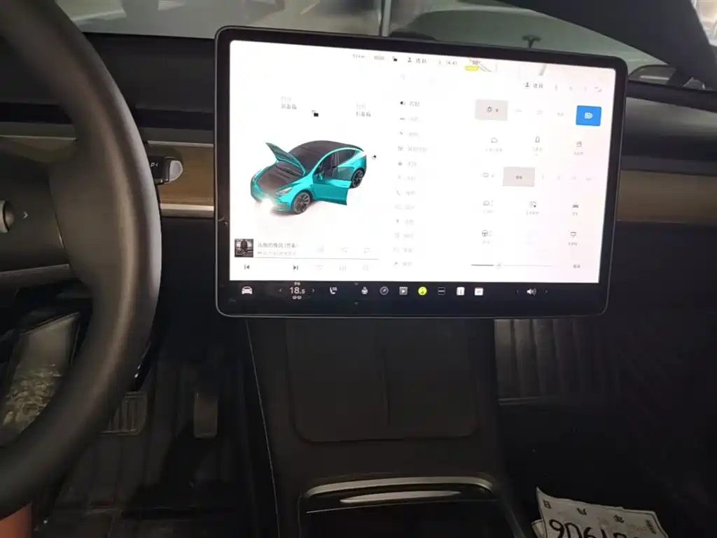 Tesla Model Y — фотографии объявления, Фото 13