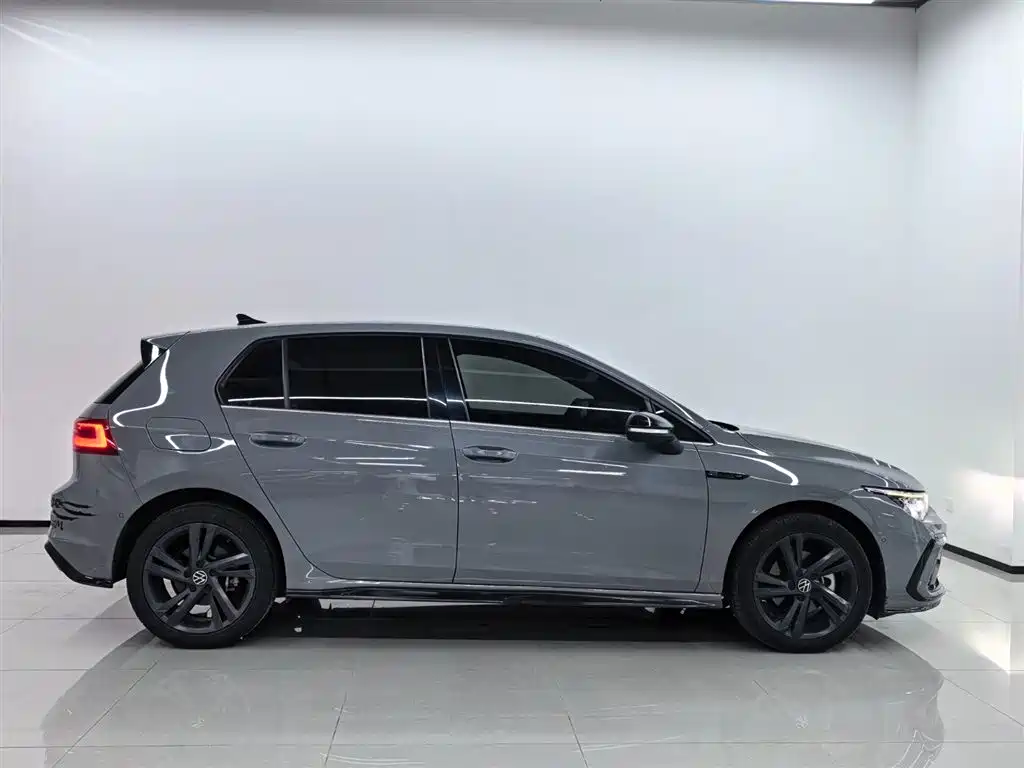 Volkswagen Golf — миниатюра 4
