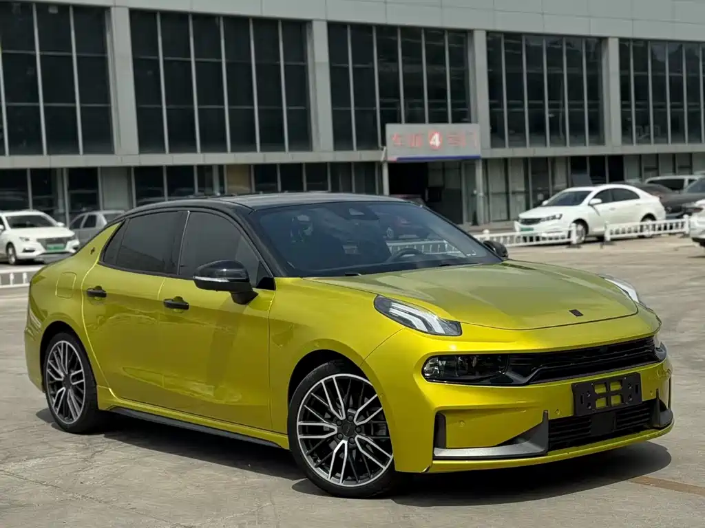 Купить Lynk & Co 03