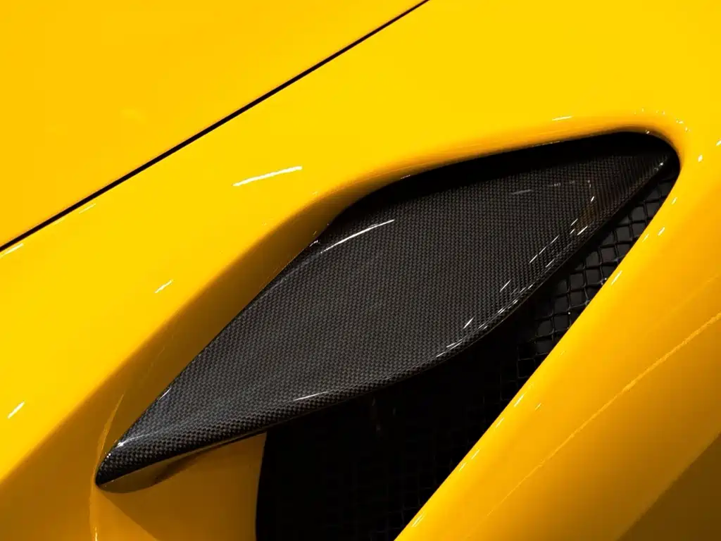 Ferrari F8 — миниатюра 10