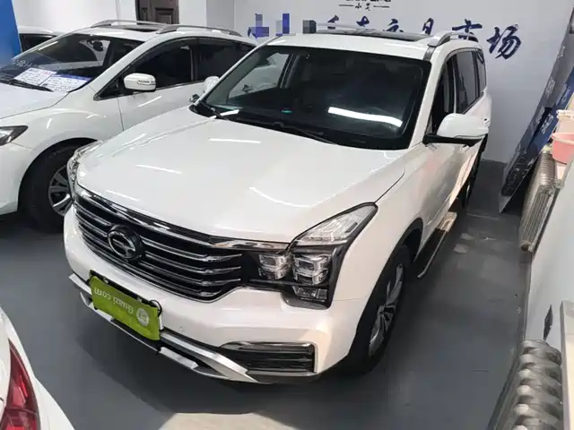 2017 GAC Trumpchi GS8