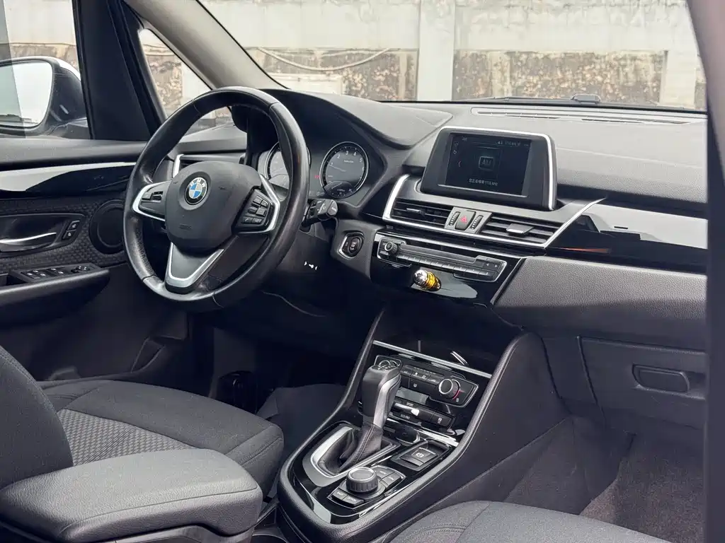 BMW 2 серии 2 2018 218i Fashion