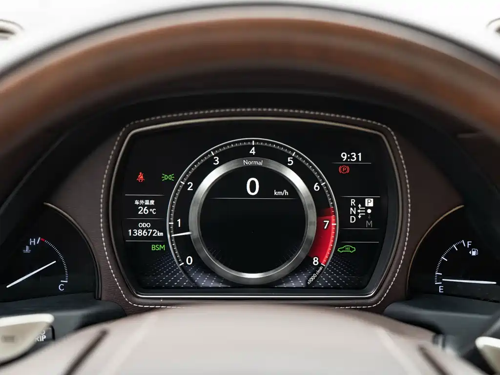 Lexus LS — миниатюра 25