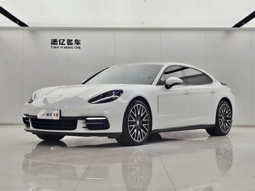 Porsche Panamera 2018