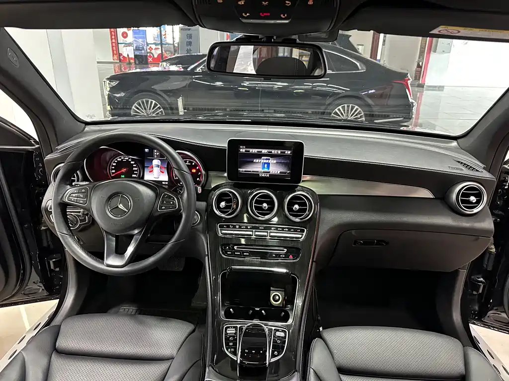 Mercedes-Benz GLC — миниатюра 7