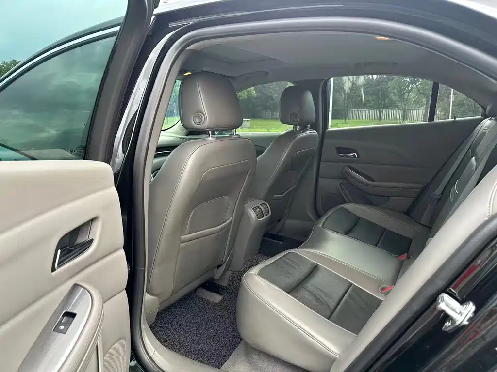Chevrolet Malibu 2014 2.0L AT Luxury
