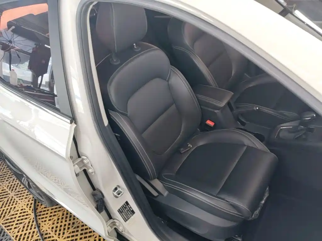 MG ZS — миниатюра 25