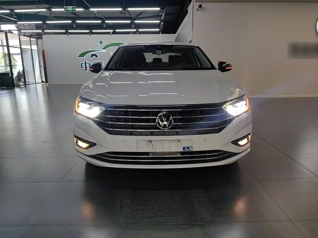 Volkswagen Sagitar — миниатюра 3