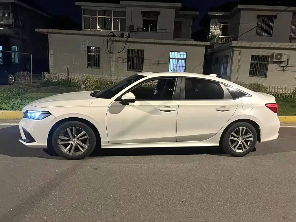 Honda Civic — миниатюра 7
