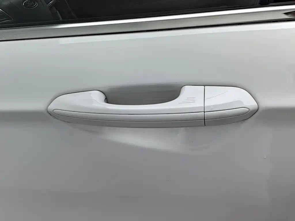 Ford Mondeo — миниатюра 18