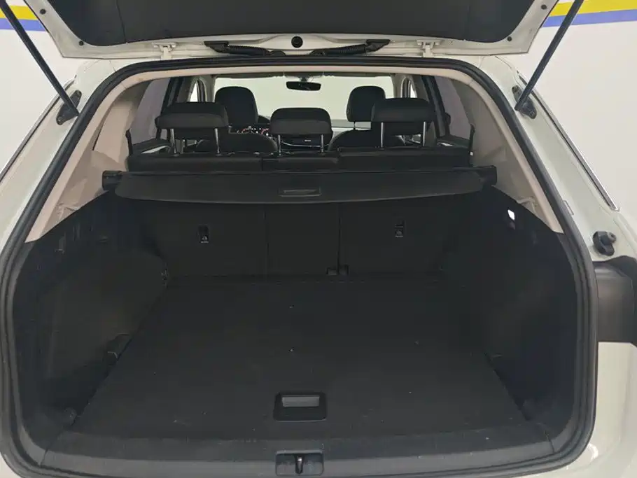 Volkswagen Tayron — миниатюра 4