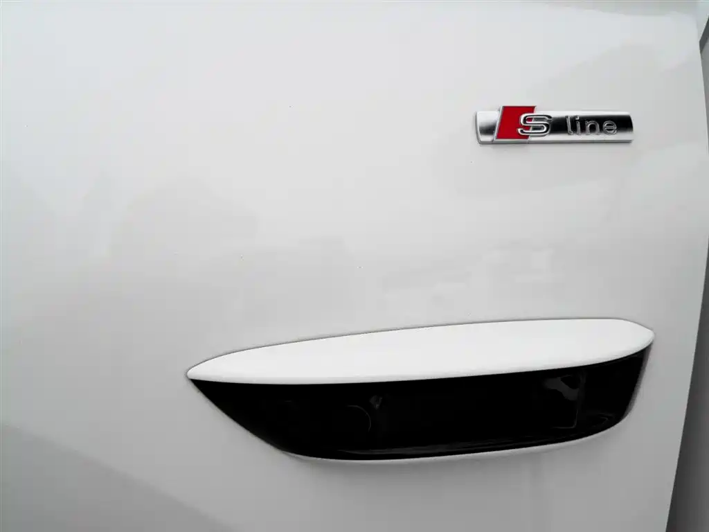 Audi Q6L e-tron id 4515283 из Китая 20
