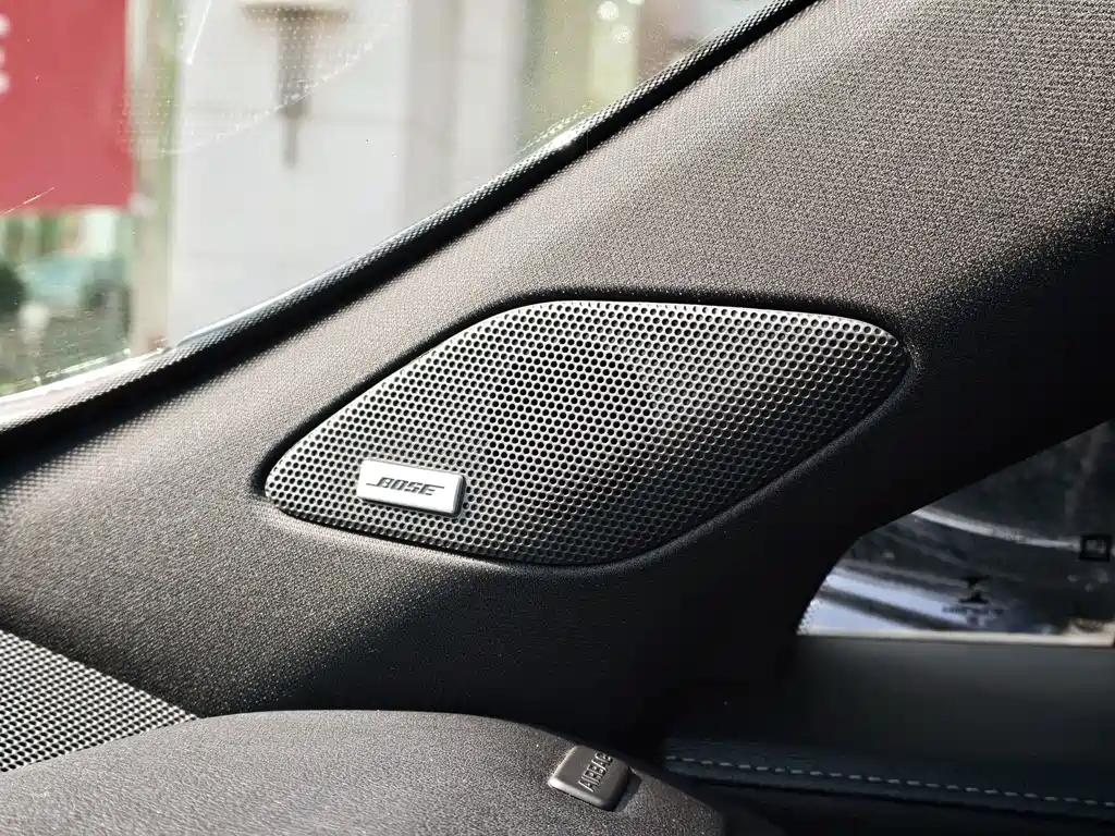 Cadillac XT4 — миниатюра 13